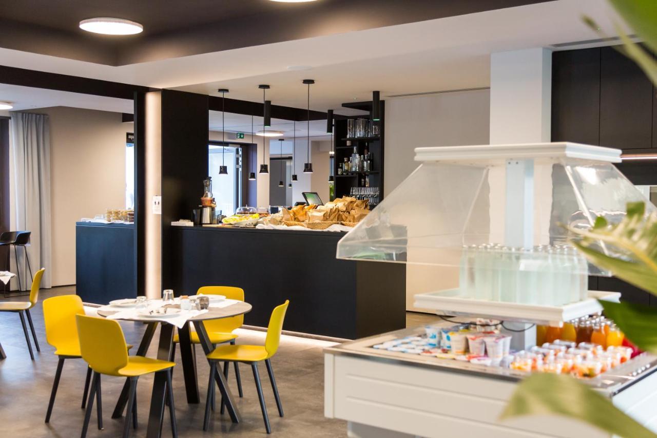 Goti Hotel Torbole Sul Garda Bagian luar foto