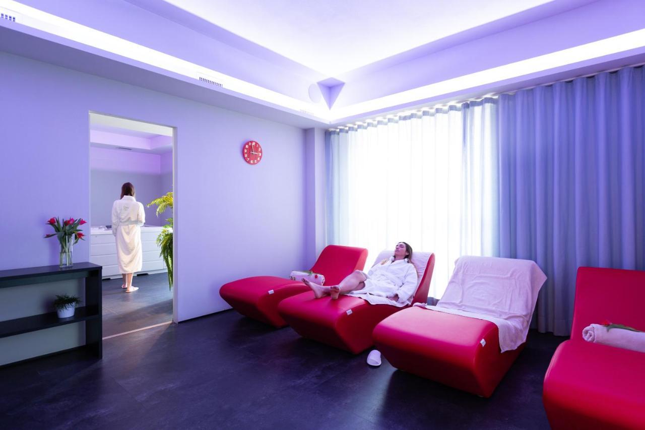 Goti Hotel Torbole Sul Garda Bagian luar foto