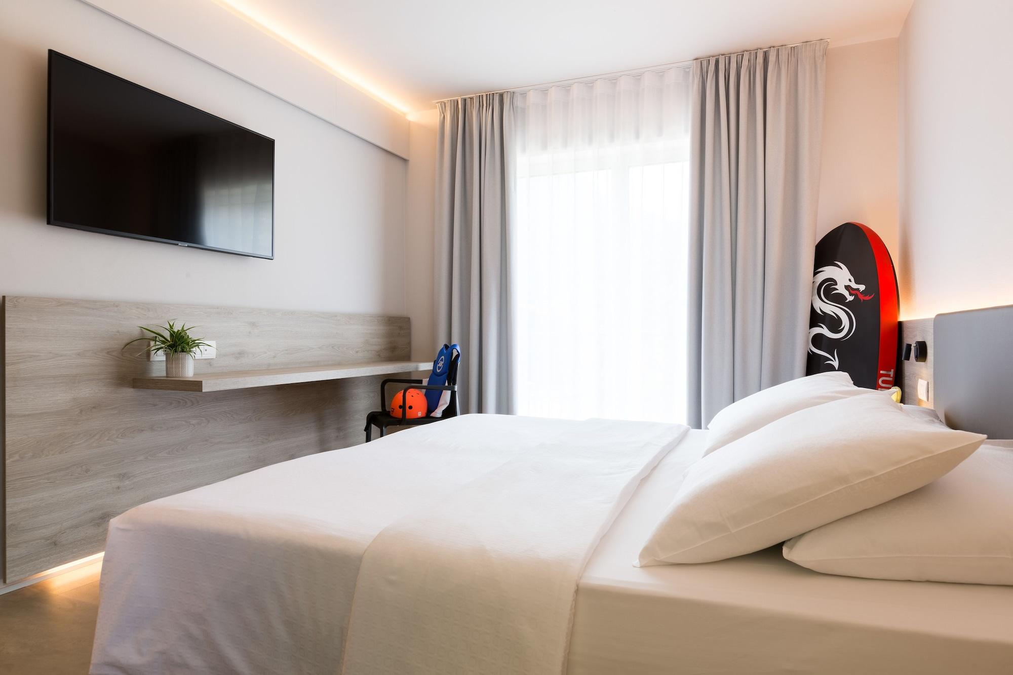 Goti Hotel Torbole Sul Garda Bagian luar foto
